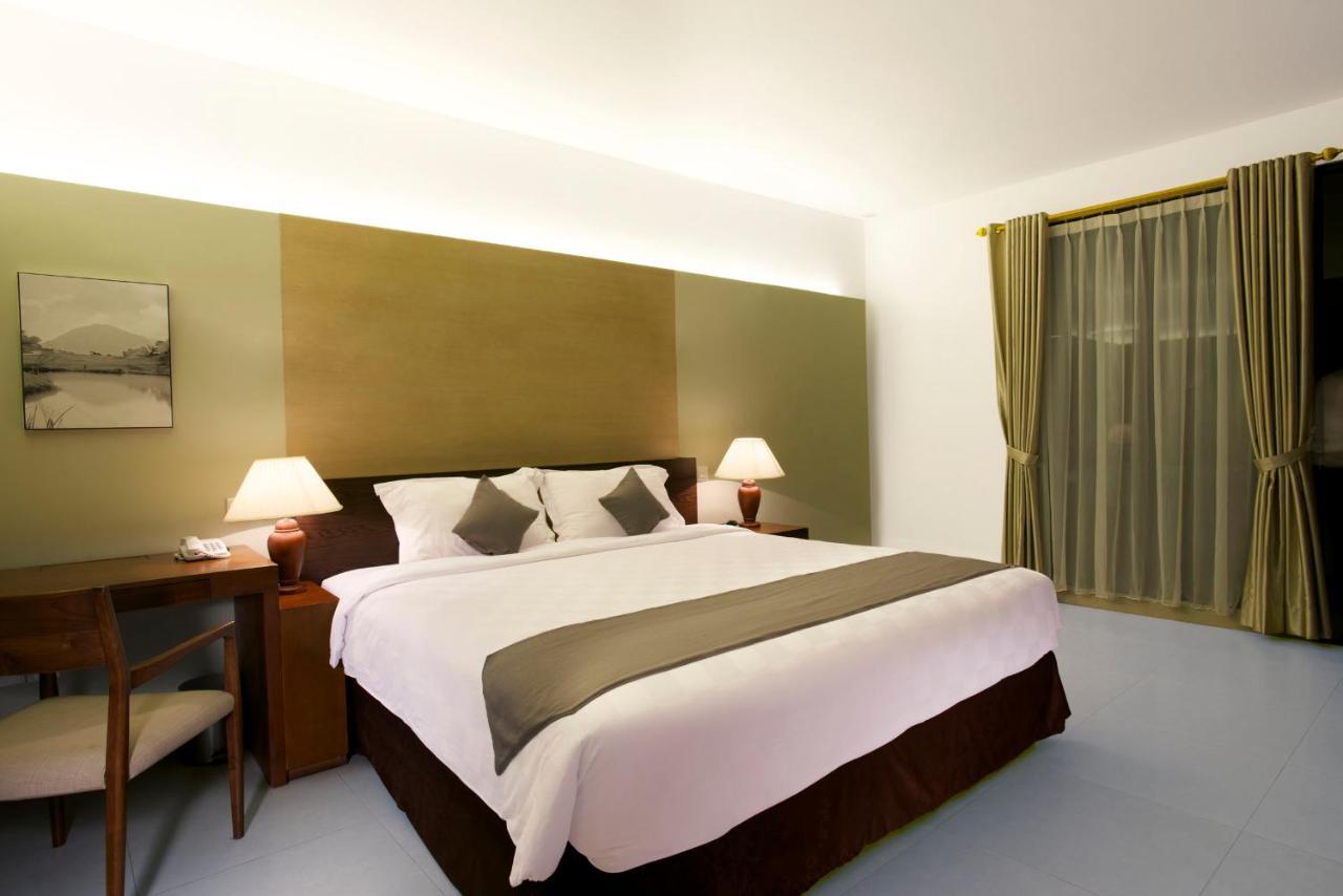 Hotel Neo+ Green Savana Sentul City Bogor Dış mekan fotoğraf